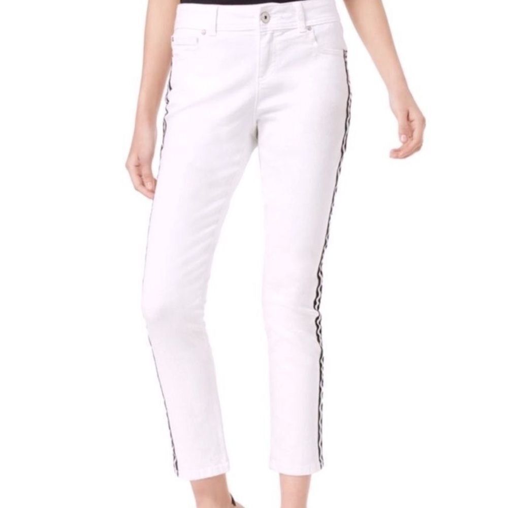 White Mid Rise Denim Black Side Stripes Cropped Ankle Jeans NEW